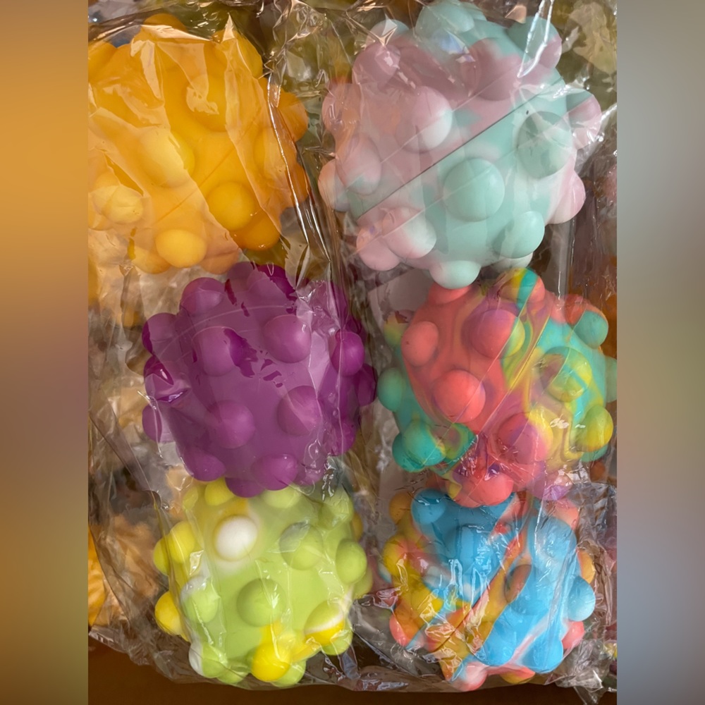 Package Of 6 Silicone Pop it sensory stress 3d Balls Each Is A  Different Color